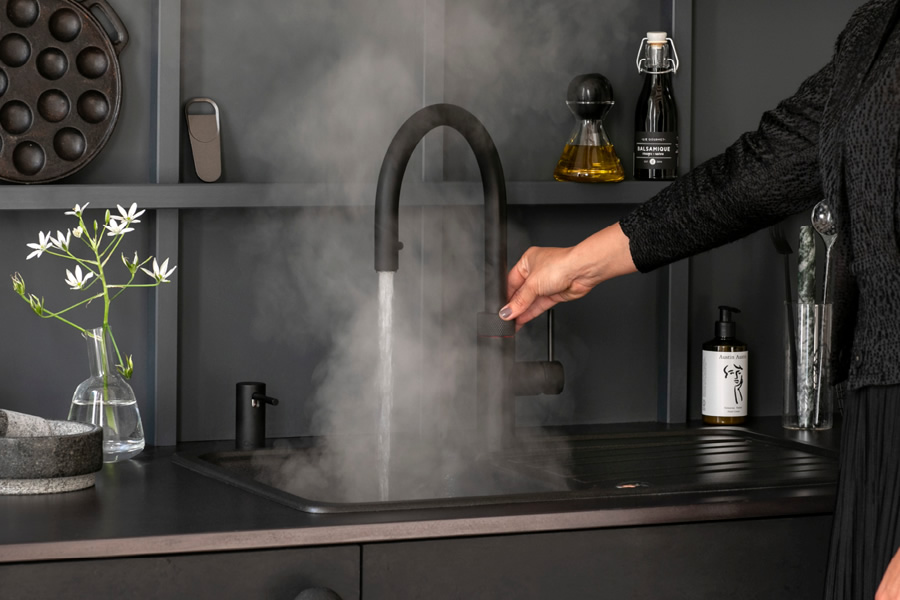 Gideon Robinson Kitchen Sale